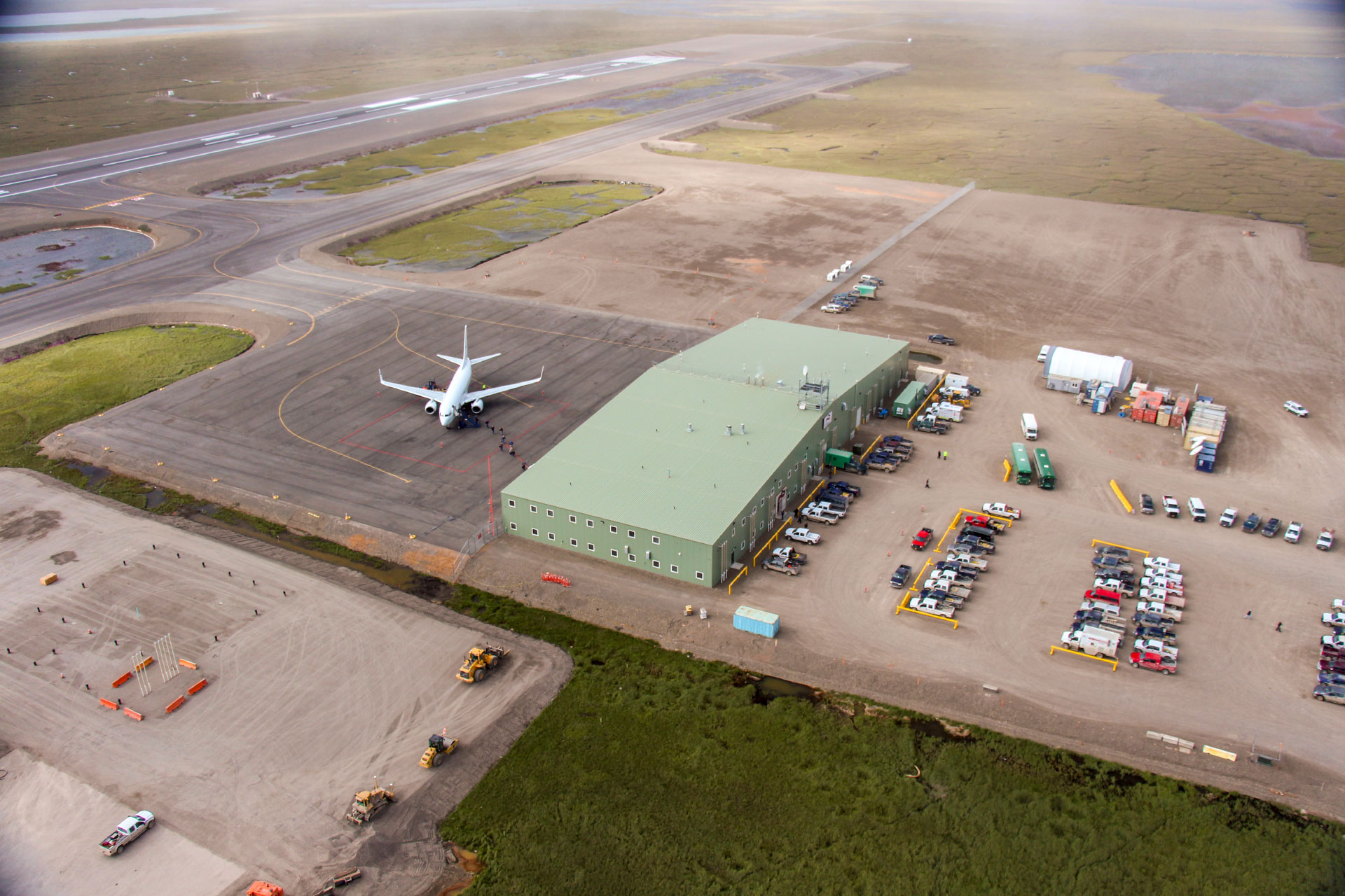 Deadhorse Aviation Center runway, taxiway and apron